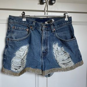 Embellished jean shorts from Levi’s.